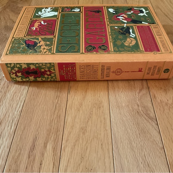 Like new - The Secret Garden - France’s Hodgson Burnett - illustrated - Picture 4 of 13